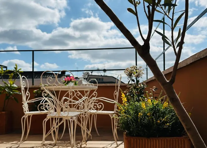 Terrazza Urania - Penthouse Terrace With 360 View Of Oda ve Kahvaltı 4*